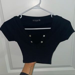 PRETTYLITTLETHING BLACK CROP TOP